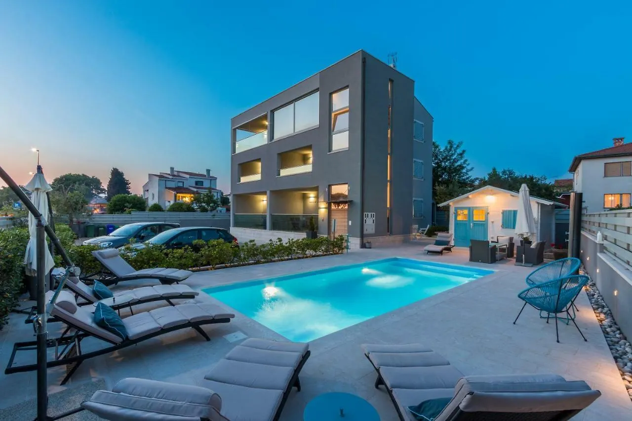 Luxury Apartments Tramontana メドゥリン