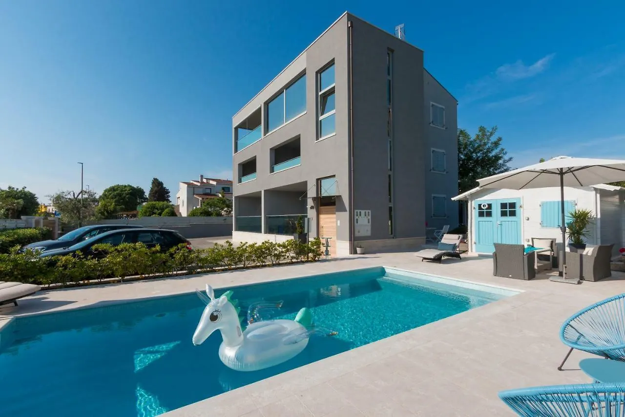 Luxury Apartments Tramontana メドゥリン
